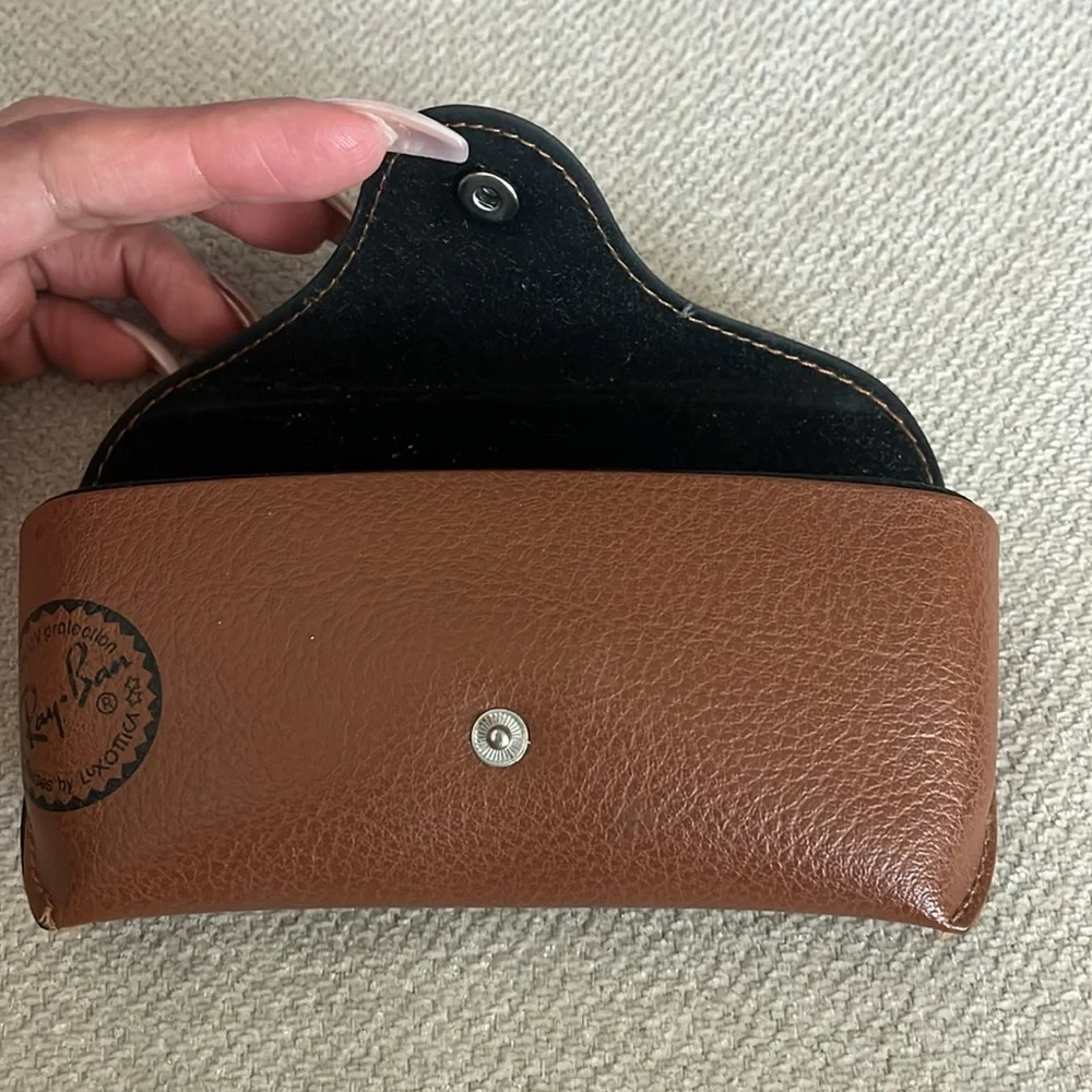 Ray ban Leather Pouch Universal Soft Sunglasses Case Only -Brown